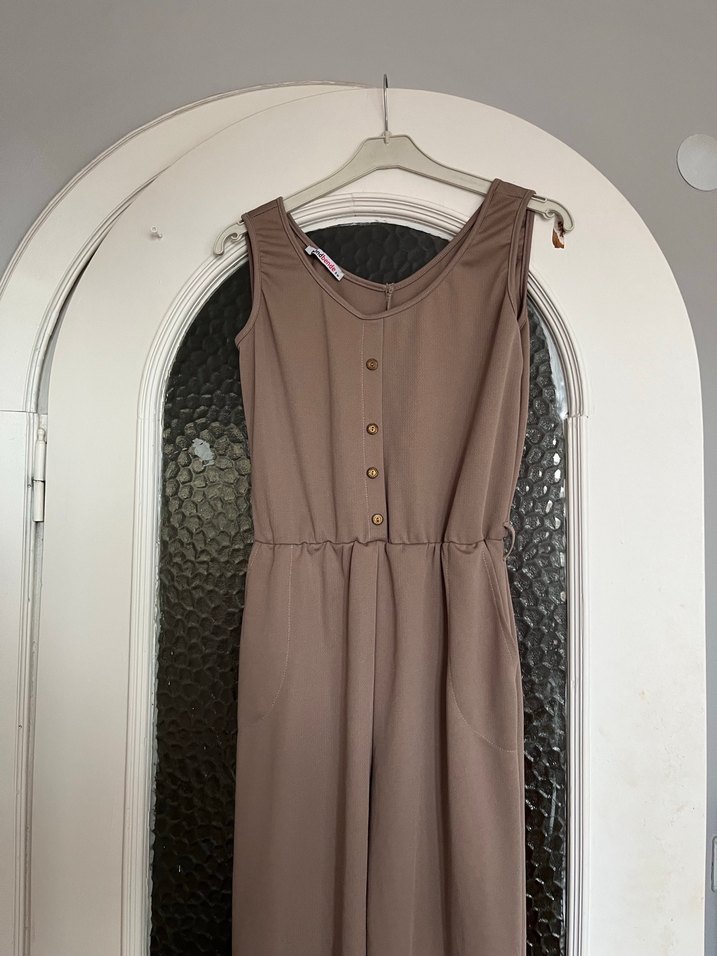 Düğmeli Bej Uzun Kadın Tulum - Görsel 2