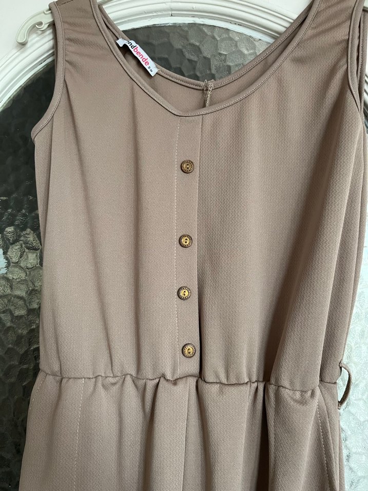 Düğmeli Bej Uzun Kadın Tulum - Görsel 3