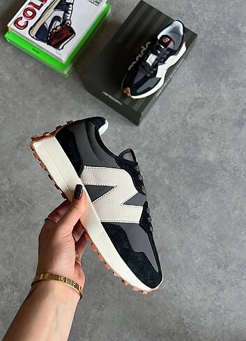 #New #balance #327 36 - 45 Arasi tüm numaraları mevcuttur 