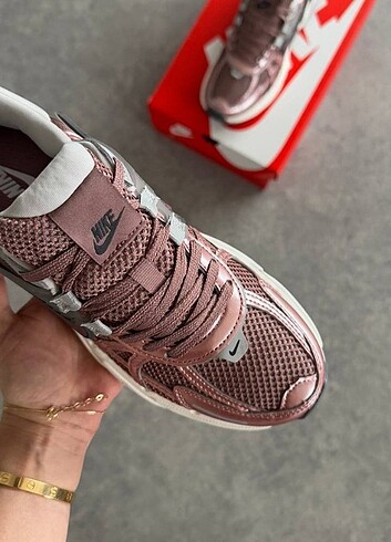 Nike #nike #v2k #run 36 - 40 Arasi tüm numaraları mevcuttur
