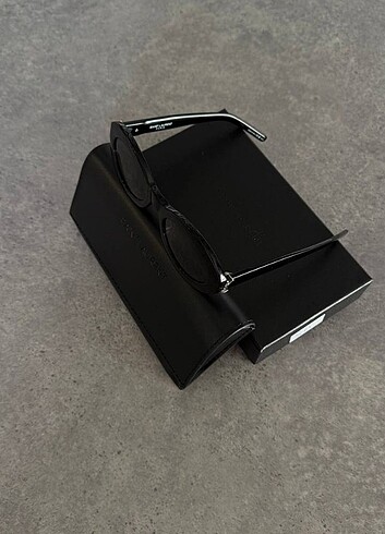 Beden siyah Renk #Saint #Laurent #Silver #logo #güneş #gözlük