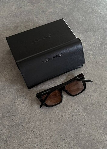 Beden #Saint #Laurent #güneş #gözlük
