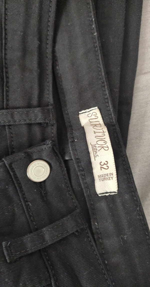 Kadın Siyah Dar Paça Kot Pantolon - Görsel 3