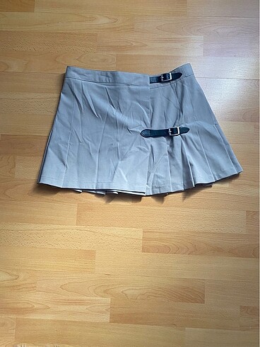 Pull & Bear kemerli mini etek