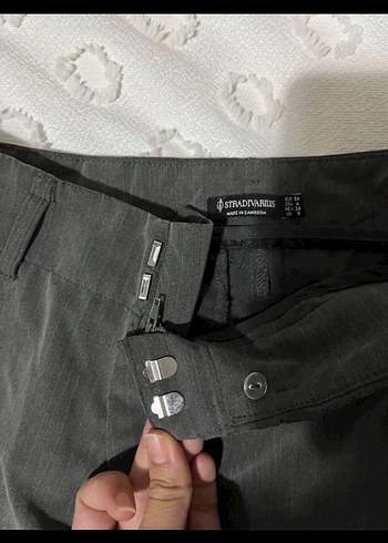 Gri Kemerli Kadın Kumaş Pantolon KEMER DAHİL DEĞİLDİR - Görsel 3