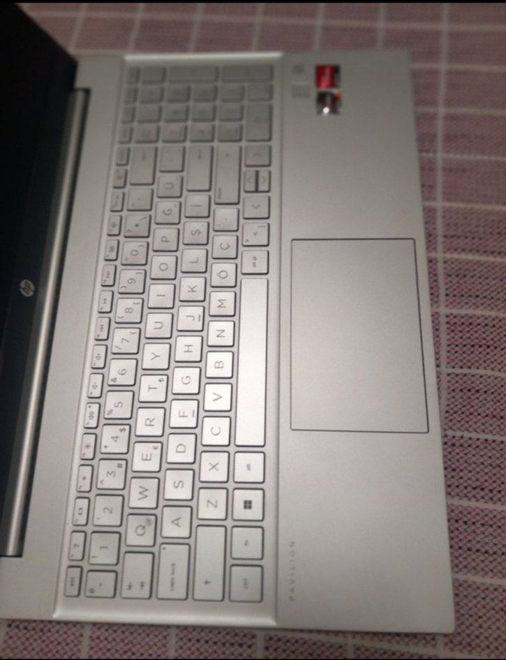 HP pavilion laptop 15-eh3003nt/ - Görsel 2