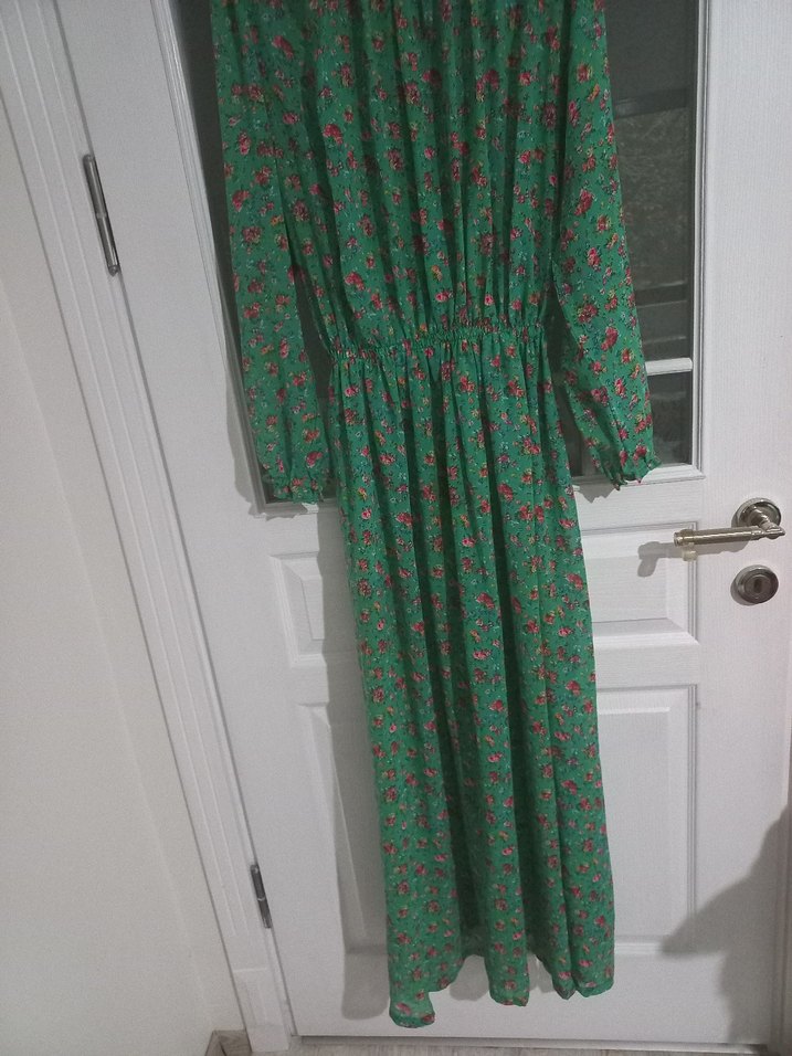 Çiçek Desenli Yeşil Uzun Bohem Elbise - Görsel 2