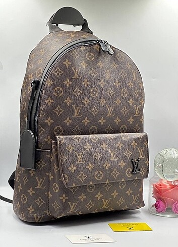 Louis Vuitton BAYAN SIRT ÇANTASI 