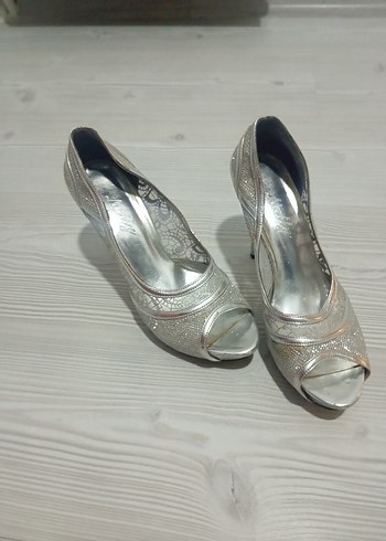 Beyaz Taşlı Yüksek Topuklu Kadın Ayakkabı - Görsel 7