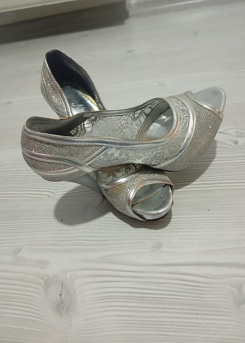 Beyaz Taşlı Yüksek Topuklu Kadın Ayakkabı - Görsel 5