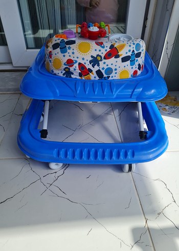 Fisher Price Renkli Mavi Bebek Yürüteci
