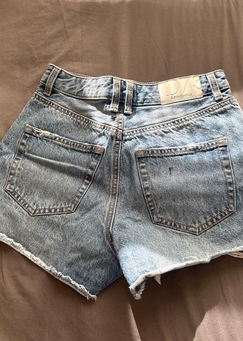 34 Beden D75 Yırtık Detaylı Mavi Mini Denim Şort