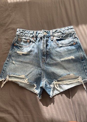 D75 Yırtık Detaylı Mavi Mini Denim Şort