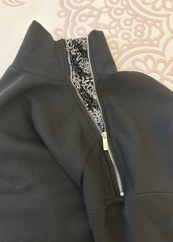 Fermuarlı Siyah Uzun Kollu Sweatshirt