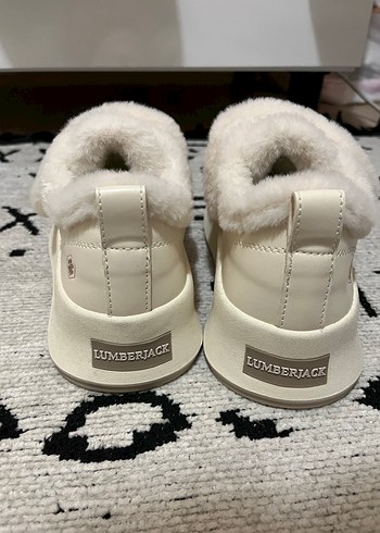 Beyaz Kürklü spor ayakkabı - Görsel 3