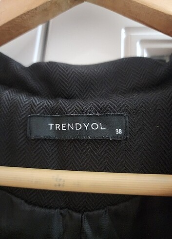Trendyol & Milla Trendyolmilla kolsuz blazer 38 beden