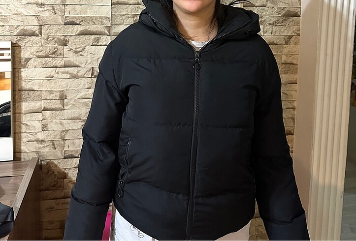 36 Beden siyah Renk Siyah Şişme Mont