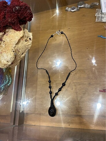 Obsidyen kolye