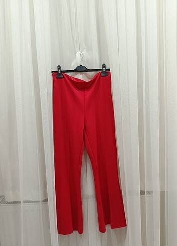 l Beden kırmızı Renk İspanyol paça pantolon
