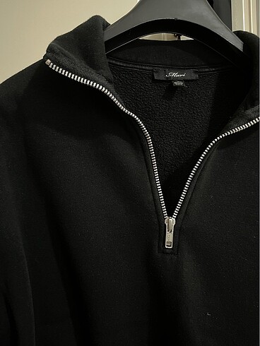 Zara Sweatshirt