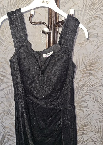 Uzun Siyah Gotik V Yaka Drapeli Elbise - Görsel 3