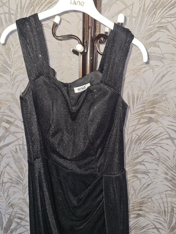 Uzun Siyah Gotik V Yaka Drapeli Elbise - Görsel 3