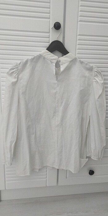 Beyaz dantelli bluz - Görsel 3