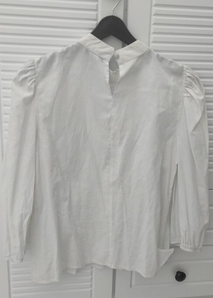 Beyaz dantelli bluz - Görsel 3