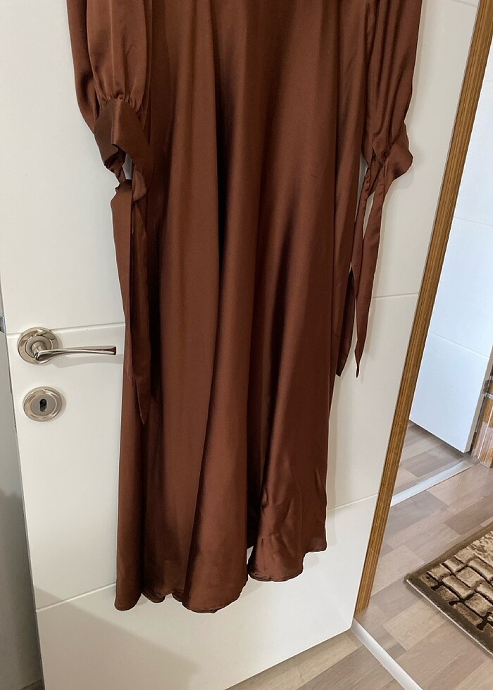 Saten elbise - Görsel 3