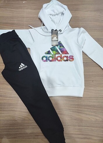 Adidas eşortman takımı 