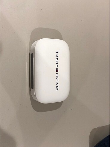 Tommy hilfiger orijinal Bluetooth kulaklık