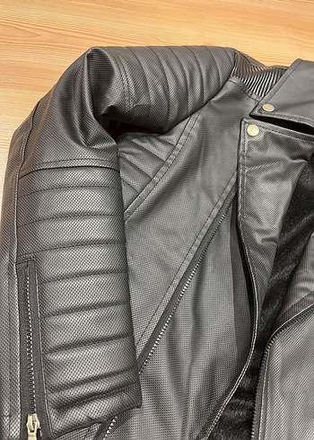 l Beden Siyah Deri Biker Ceket