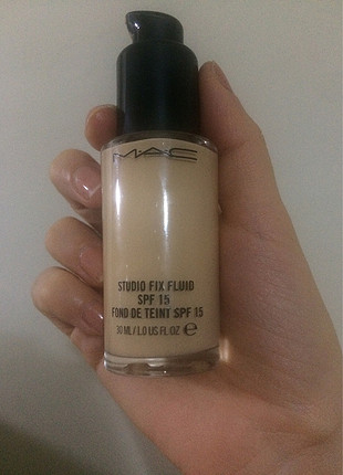 Mac studio fix fluid fondöten nc15