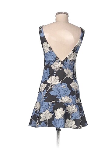 36 Beden Miss Selfridge Kısa Elbise %70 İndirimli.