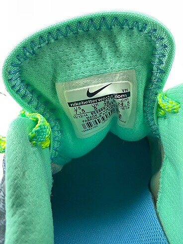 38,5 Beden çeşitli Renk Nike Spor Ayakkabı %70 İndirimli.