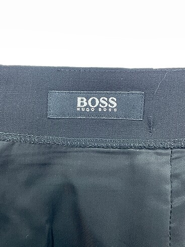 34 Beden siyah Renk Hugo Boss Midi Etek %70 İndirimli.