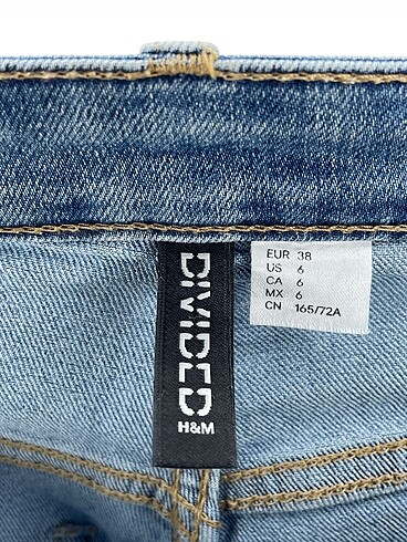 38 Beden çeşitli Renk H&M Mini Şort %70 İndirimli.
