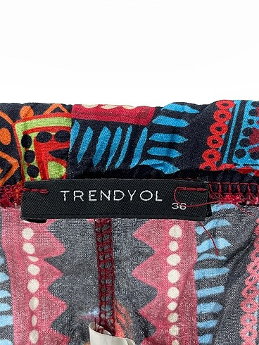 36 Beden çeşitli Renk Trendyol & Milla Mini Şort %70 İndirimli.