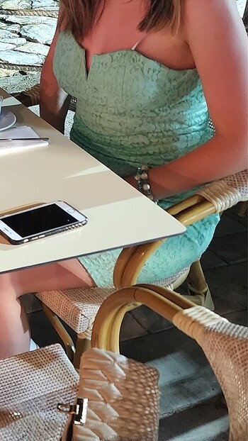 Su yeşili isterseniz straplez elbise - Görsel 2