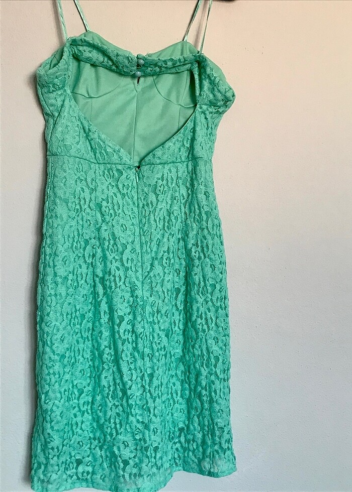 Su yeşili isterseniz straplez elbise - Görsel 3