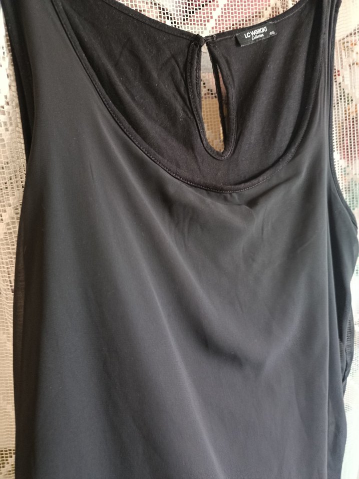 Siyah V Yaka Dökümlü tunik - Görsel 3