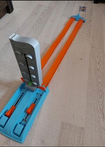 Beden HOTWHEELS SAMPIYONLUK PARKURU