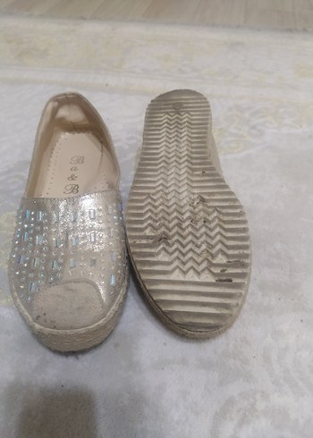 Beyaz Parlak Nakışlıkiz çocuk Babet - Görsel 3