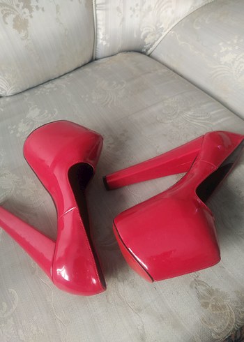 Parlak Kırmızı Rugan Stiletto Topuklu Kadın Ayakkabı platform - Görsel 3