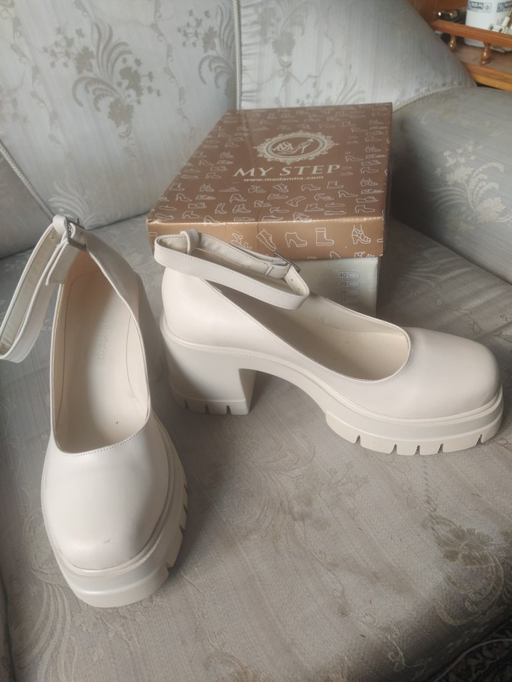 Beyaz Kadın Dolgu Topuklu Ayakkabı - Görsel 2