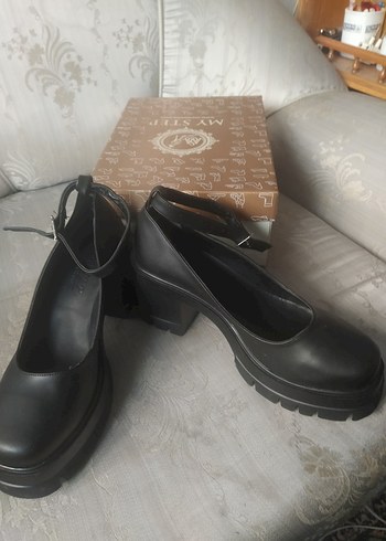 Kadın Siyah Platform Topuklu Gotik Ayakkabı - Görsel 2