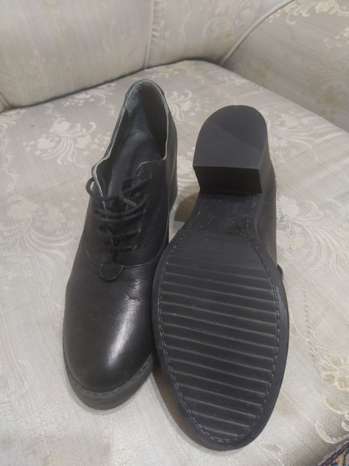 Siyah Klasik Kadın Topuklu Goth Ayakkabı - Görsel 3