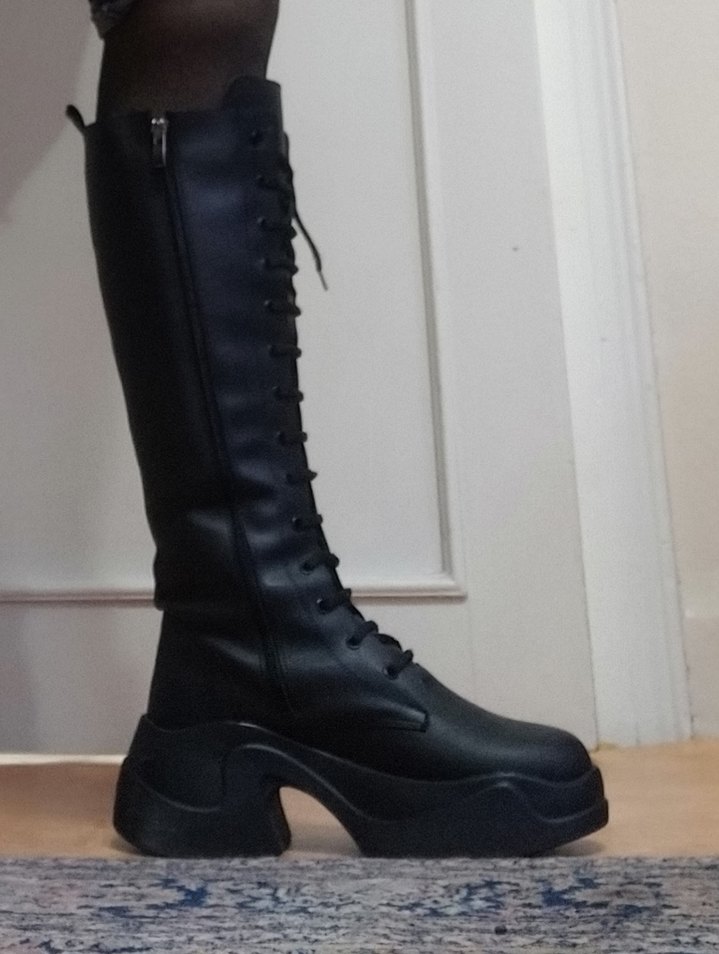 Kadın Siyah Dizüstü Gotik Topuklu Çizme - Görsel 4