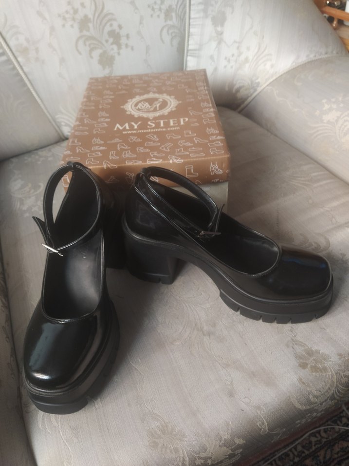 Siyah Tokalı Platform Topuklu Gotik Kadın Ayakkabı - Görsel 2