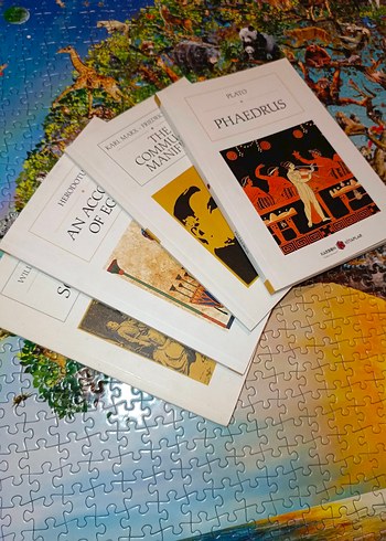 Plato - Herodotus gibi felsefecilerin İngilizce B1 Kitapları
